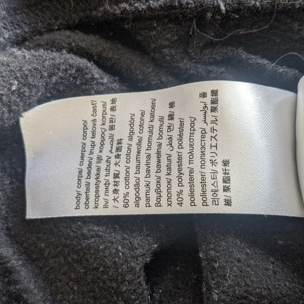 Calvin Klein Logo Sweater - Picture 4 of 4